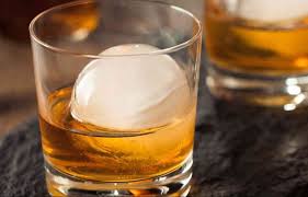 How To Drink Whiskey A Beginner S Guide Whiskey Drinks Bourbon Whiskey