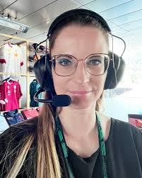 LAURA LUFT (@laura_luft_racing) • Threads, Say more