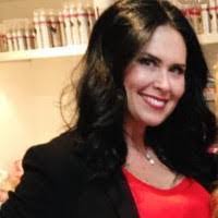 Kerry Willard's Instagram, Twitter & Facebook