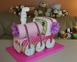 Windeltorte Basteln 20 Diy Ideen Mit Anleitung Fur Madchen Oder Jungen In 2020 Windeltorte Basteln Windeltorte Selber Machen Baby Geschenke Basteln