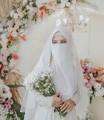 1 professional photographer cover nikah cover sanding free cover outdoor free 1unit 12″ x 8″ photobook 40 pages freee 1unit 16″ x 24″ poster frame free all softcopy in pendrive free unlimited shoot slot terhad siapa cepat dia dapat * dengan terma dan syarat. Malay Wedding Dress