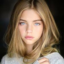 Hope Swan's Instagram, Twitter & Facebook