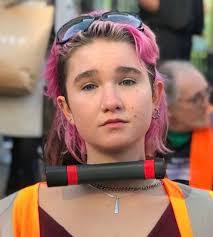 Shannon Brinias's Instagram, Twitter & Facebook