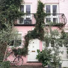 Pink House In St Luke S Mews Notting Hill London Water Features In The Garden London London Life