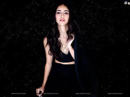 Ananya Pandey Wallpapers Top Free Ananya Pandey Backgrounds Wallpaperaccess Ananya pandey has come to india after completing schooling from the university of southern california. ananya pandey wallpapers top free