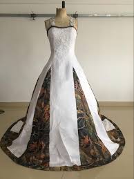 Stunning Plus Size Long White Camouflage Wedding Dresses 2016 Hot Selling App With Images Camo Wedding Dresses Camouflage Wedding Dresses Popular Wedding Dresses