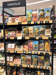Quand ils ont ouvert leur magasin en 2007, philippe et christophe, deux restaurateurs de métier ont tout d'abord tenu à se faire plaisir. La Grande Epicerie De Paris Rive Gauche The Largest Grocery Store In Paris Tabiparislax
