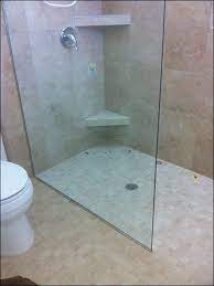 No Clamps To Anchor Glass On Bottom Side Looks Much Better Small Bathroom With Shower Shower Tile Shower Doors