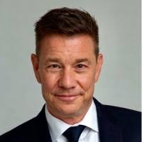 400+ "Manfred &" profiles