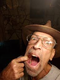 Headed to the dentist and for the record…it's tucked in.