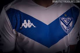 The color scheme can be seen below. Klasse Von Japan Inspirierte Velez Sarsfield 19 20 Trikots Veroffentlicht Nur Fussball