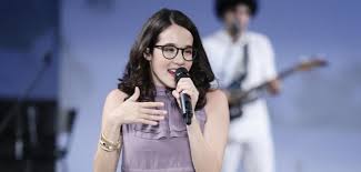 Ximena sarinana is an actress, singer, songwriter producer from mexico city. Foto Ximena Sarinana Recibe La Primavera Con Foto De Su Avanzado Embarazo Clase