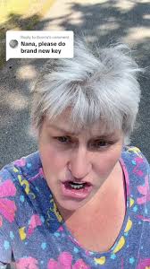 Exploring the Meaning Behind Melanie's 'Brand New Key' Song