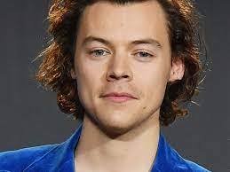 Maybe you would like to learn more about one of these? Fans React To Harry Styles New Short Hair On Twitter