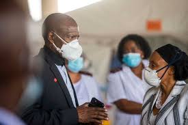 The south african federation of trade unions (saftu) says health minister dr zweli mkhize should have taken a decision to step aside in the wake of corruption allegations levelled against him. Nzociulwfafuxm