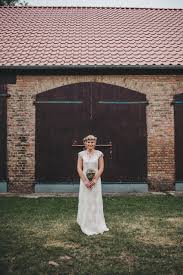 Xavier naidoo hochzeitskleid vanessa mai hochzeit. Real Bride Franzi Feiert Eine Nachhaltige Scheunenhochzeit Im Brautkleid