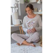 On craque pour la couverture à bras façon peluche signée françoise saget. Pyjama Matin Zen Francoise Saget