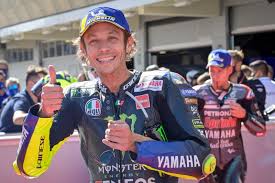 Valentino rossi is an italian motorbike racer and motogp world champion. Morbidelli Nantikan Kejutan Saat Bekerja Bersama Valentino Rossi Okezone Sports