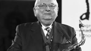 Jerzy duduś matuszkiewicz (born april 10, 1928 in jasło) is a polish jazz musician ( clarinet, saxophone) and film composer. Zxcbpiitfpihsm