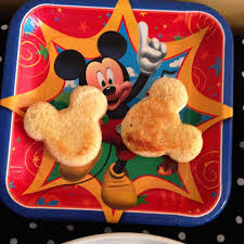 Mickey, donald, goofy, daisy and pluto are all coming. Minnie Mouse Party Food Ideas For Anyone Who Loves Disney