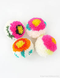 How To Make Flower Pompoms With A Diy Pompom Maker Pompon Diy Craft Artisanat Bricolage