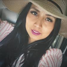 Bárbara llevará a su hijo Lucca a la India en busca de un tratamiento  experimental que podría cambiar su vida. Basada en el libro homónimo, 'Los  dos hemisferios de Lucca' llega a