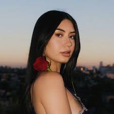 Madison Frank (@maddiefrank16)