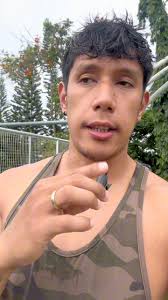 Tapos kakanta na lang ng Oooohhh past lives….