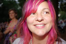 Fashionistas go plum-crazy at Purple Rain sing-along