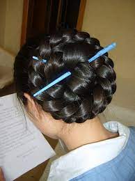 Braids 15 Romantic Braided Hairstyles For Women Hairstyles Weekly Hair Styles Long Hair Styles Braided Hairstyles