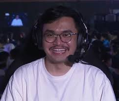 Profil dan Biodata Mas Ade, Streamer Kocak MLBB yang Lagi Naik Daun!