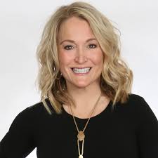 Kerri Ralston's Instagram, Twitter & Facebook