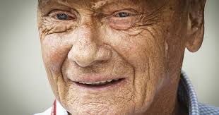 1976 überlebte er auf dem nürburgring das flammeninferno eines unfalls, wenige wochen später fuhr er schon wieder ein rennen. Niki Lauda Ist Tot Formel 1 Legende Wurde 70 Jahre Alt