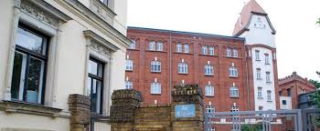 Haus kaufen (3) einfamilienhaus (3) gewerbeimmobilien (4) büros/praxen (1) hallen/produktion (1) einzelhandel (1) Knautkleeberg Knauthain Mein Stadtteil Stadt Leipzig