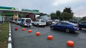 Chinese refineries purchase Russian oil as Indian demand drops following  Trump tariffs | CNN Business