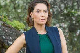 Na próxima novela das 19h da rede globo, bom sucesso, que vai substituir verão 90 (de izabel de o elenco completo da novela bom sucesso é formado pelos atores alessandro moussa, alexandra martins, anderson muller, antônio carlos santana. As Mil Facetas De Fabiula Nascimento Patricia Kogut O Globo