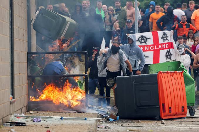 UK's Starmer condemns attack on asylum seeker hotel as far-right violence spreads | South China Morning Post