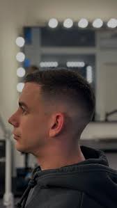 Prhko tijesto s makom, ruby mousse, ruby-mak namelaka, mascarpone ganache,  mirror glaze #pastry #pastrychef #pastrylove #pastrylife #pastryporn  #pastryart #pastrylover #pastrypassion #rubychocolate #joliepetitepatisserie