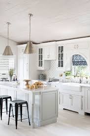 Pin By Venez On Inter Coastal Love Coastal Cottage Kitchen Beach House Kitchen Decor Cottage Kitchen Design