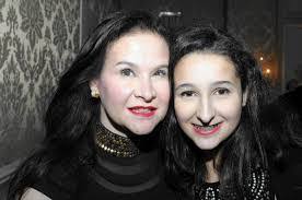 Mamie Walton's Instagram, Twitter & Facebook