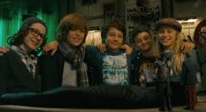 When felix's friends almost mess up his date with melanie, he shrinks them spontaneously to a tenth of their size. Help I Shrunk My Teacher 2015 Boyhood Movies Download