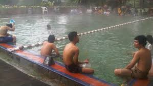 Rileksnya Meeting Sambil Berendam Air Panas Di Sari Ater Okezone Travel