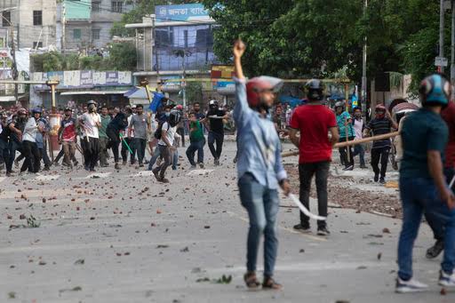 Violent clashes over government jobs quota system leave scores injured in  Bangladesh - Seymour Tribune