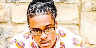 Demond Hunt's Instagram, Twitter & Facebook