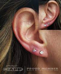 Here Are Some Second Lobe Piercings That Were Done Tandem By Me And Jess Using 18k White Gol Diamond Shape Earrings Small Gold Hoop Earrings Geometric Earrings