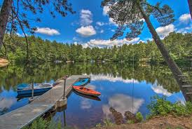 Indulge in a relaxing vacation formerly known as 'little bear lake', lake arrowhead is located within the san bernardino national forest. Lake Arrowhead Waterfront Cabin W Deck Grill Evolve