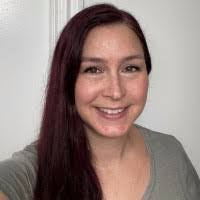 Mindy Stone's Instagram, Twitter & Facebook