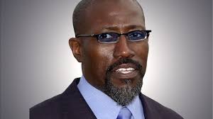 He dies shortly afterwards as david caruso attempts cpr. Wesley Snipes Leaves Pa Prison After Tax Sentence