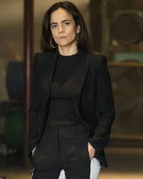 And beat them, she will. Queen Of The South Season 5 Release Date Cast Trailer Plot Tv Radio Showbiz Tv Express Co Uk