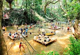 Một nhà hàng, một quán bar mát mẻ và dịch vụ tour du lịch cũng có sẵn. Du Lá»‹ch Quáº£ng Binh Ä'Æ°á»£c Mua Dá»‹p Lá»… Bao Quáº£ng Binh Ä'iá»‡n Tá»­